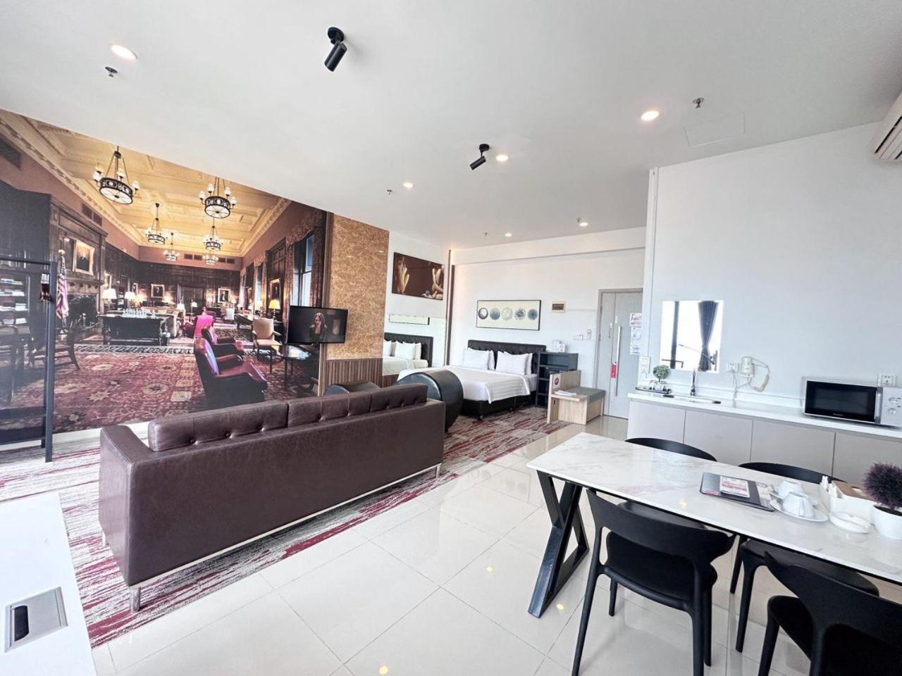 Hotel The Bridge Club à Phnom Penh Extérieur photo
